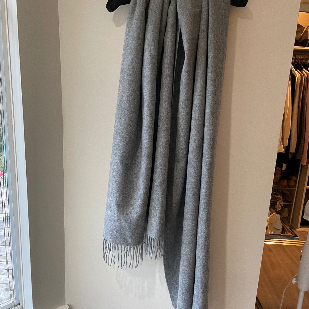 OVERSIZED 100% WOOL SCARF